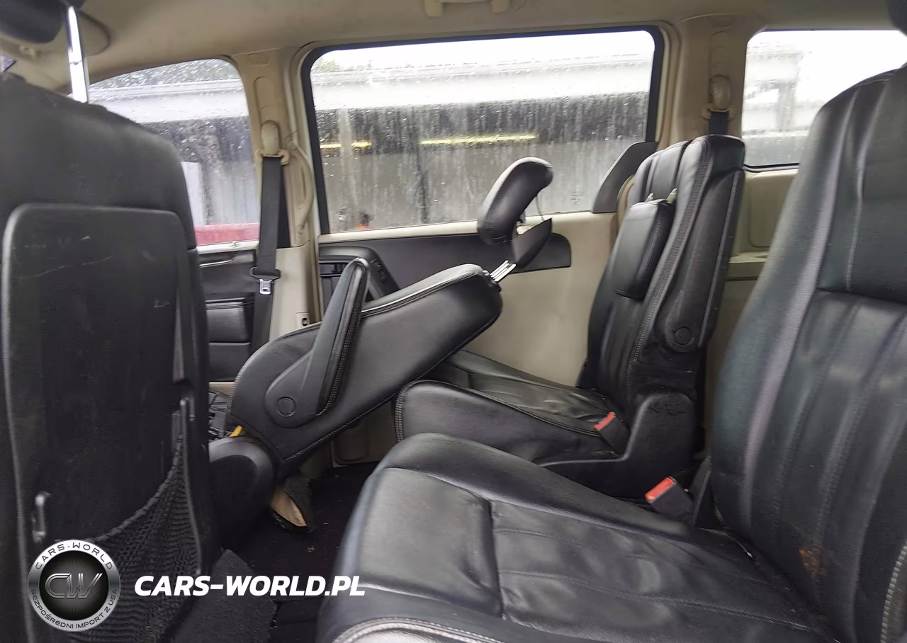 2014 Chrysler Town & Country Touring VIN:2C4RC1BG4ER444218 - 8