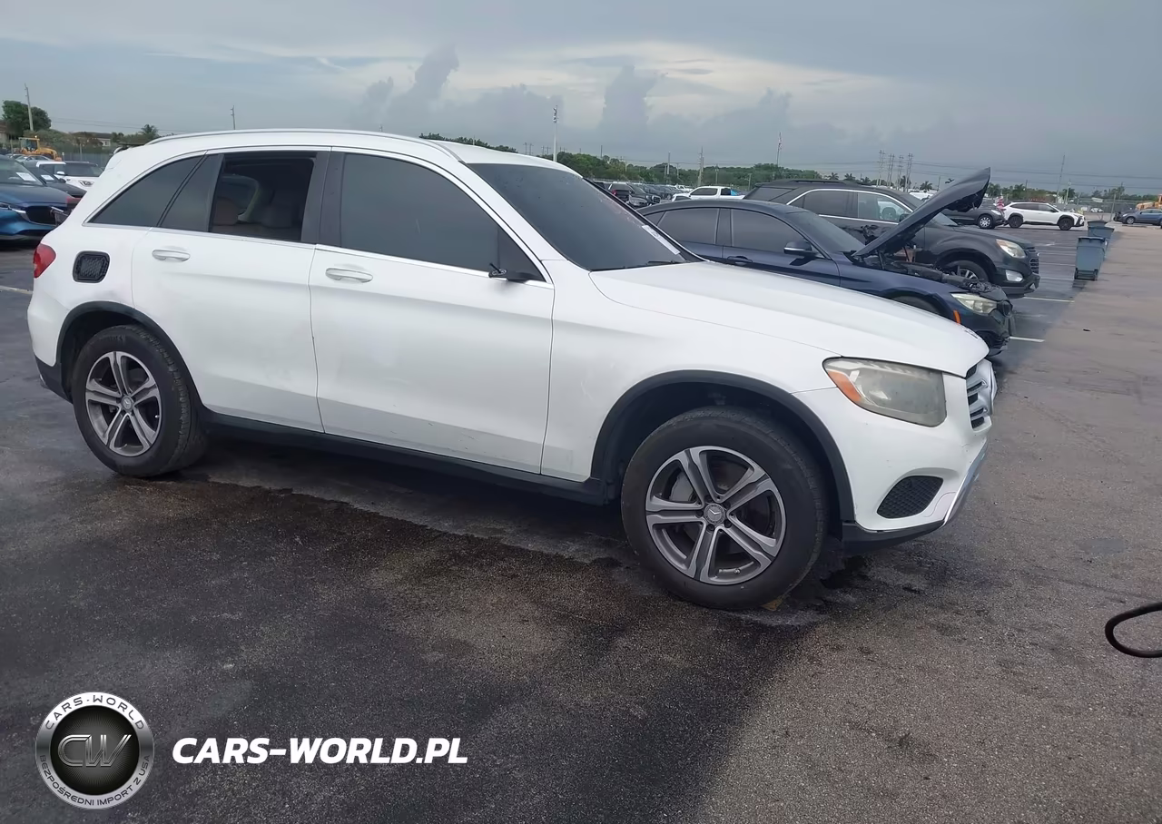 2017 Mercedes-Benz Glc 300 VIN:WDC0G4JB8HF122949 - 1
