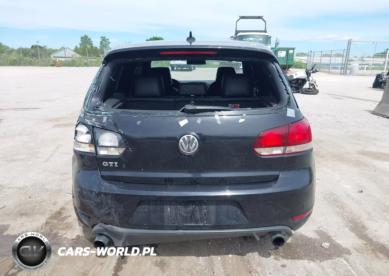 2010 Volkswagen Gti 2-Door VIN:WVWFV7AJ1AW398524 - 17