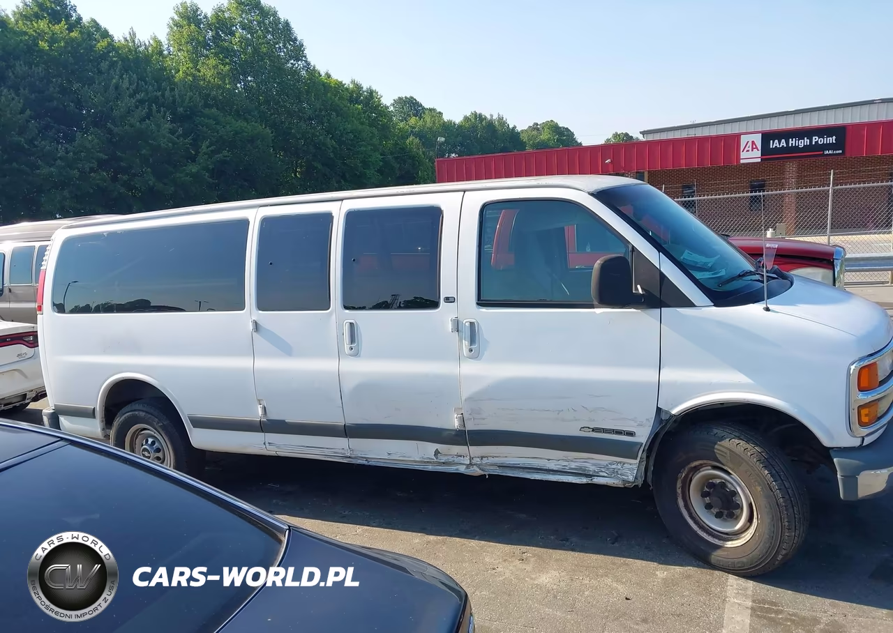 1998 Chevrolet Express Van G3500 VIN:1GAHG39R1W1050211 - 13