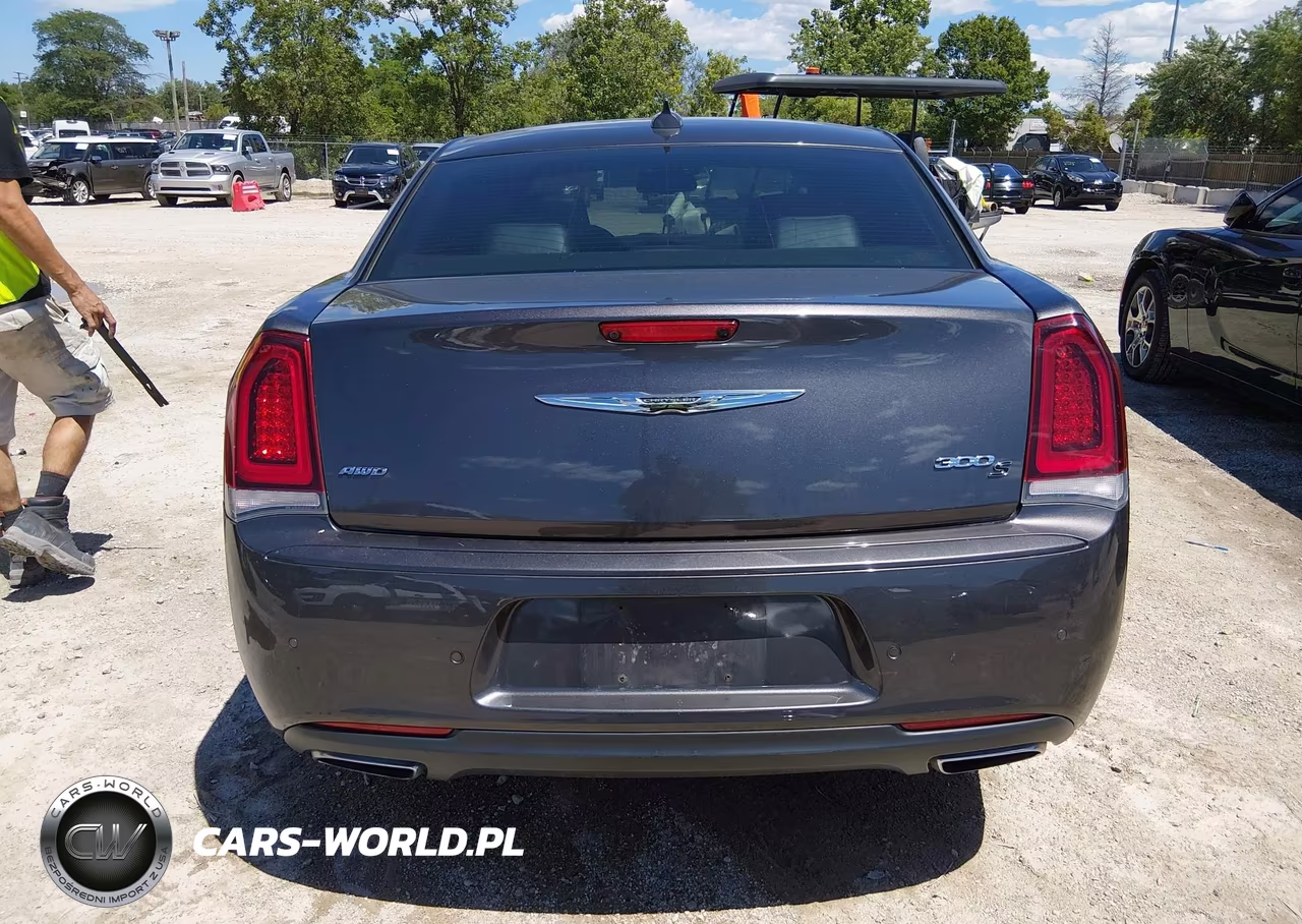 2018 Chrysler 300 300S Awd VIN:2C3CCAGG9JH165429 - 16