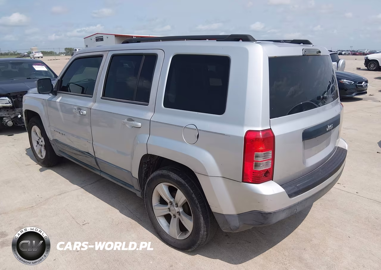 2011 Jeep Patriot Sport VIN:1J4NT1GB5BD213834 - 3