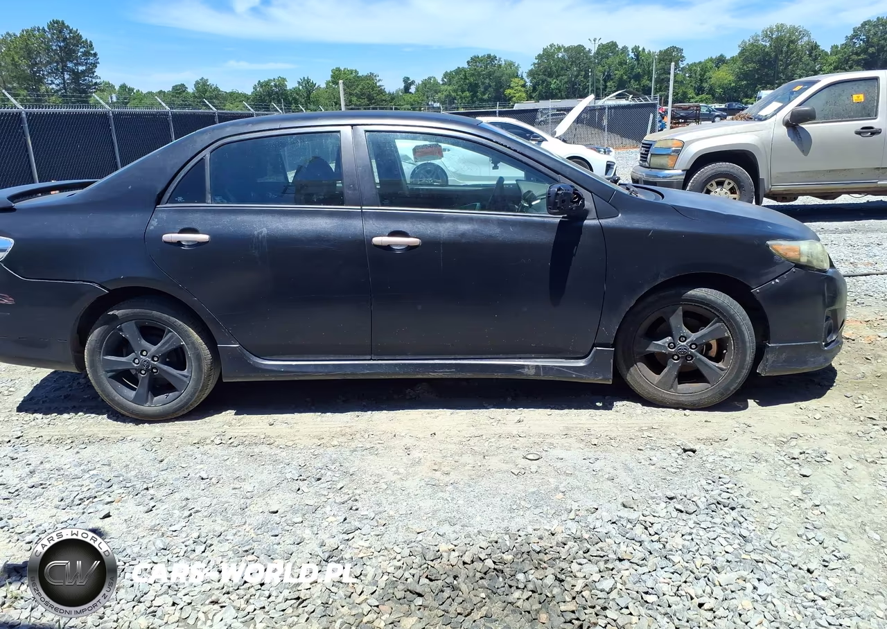 2011 Toyota Corolla S VIN:2T1BU4EE1BC561812 - 13