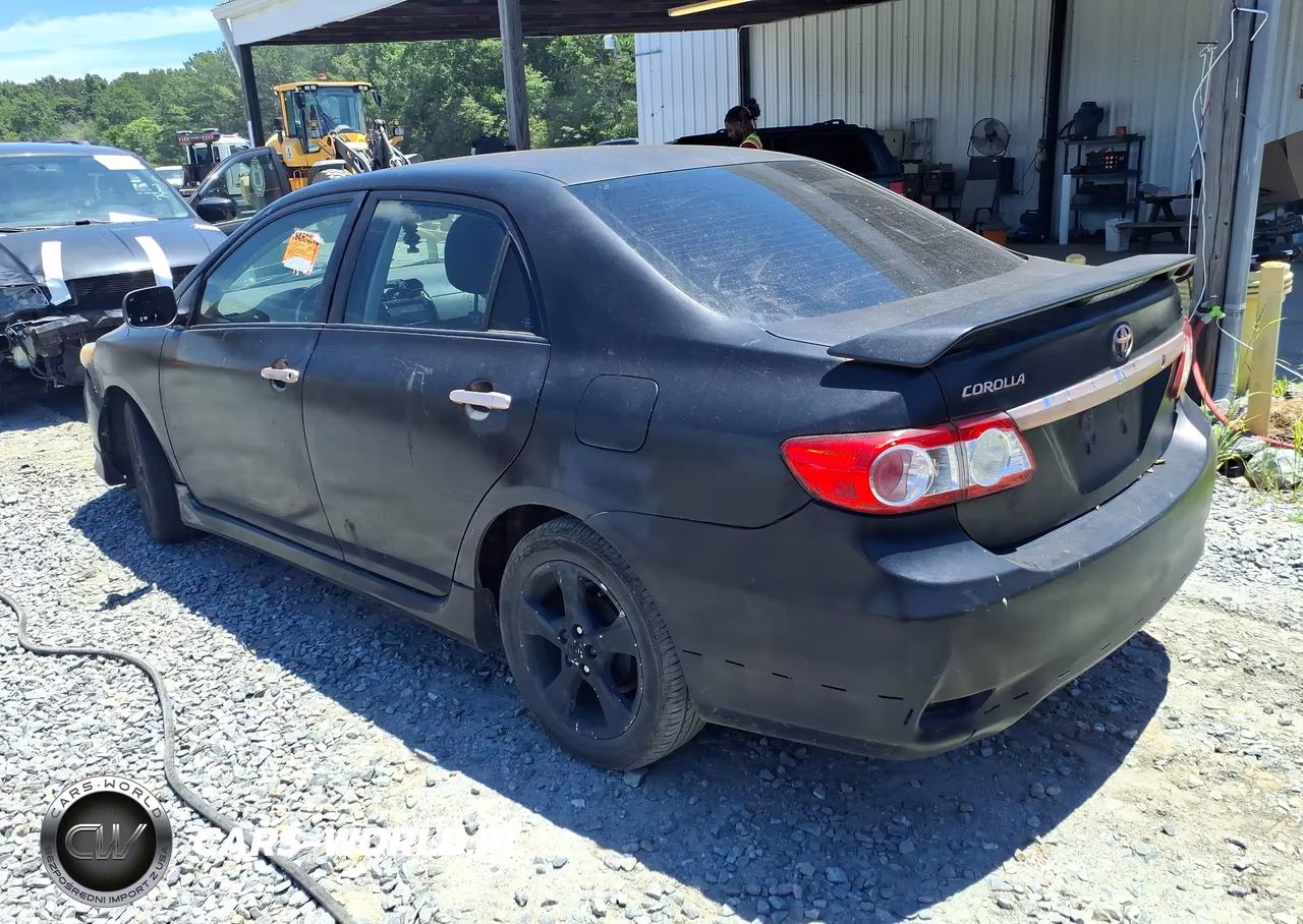 2011 Toyota Corolla S VIN:2T1BU4EE1BC561812 - 3