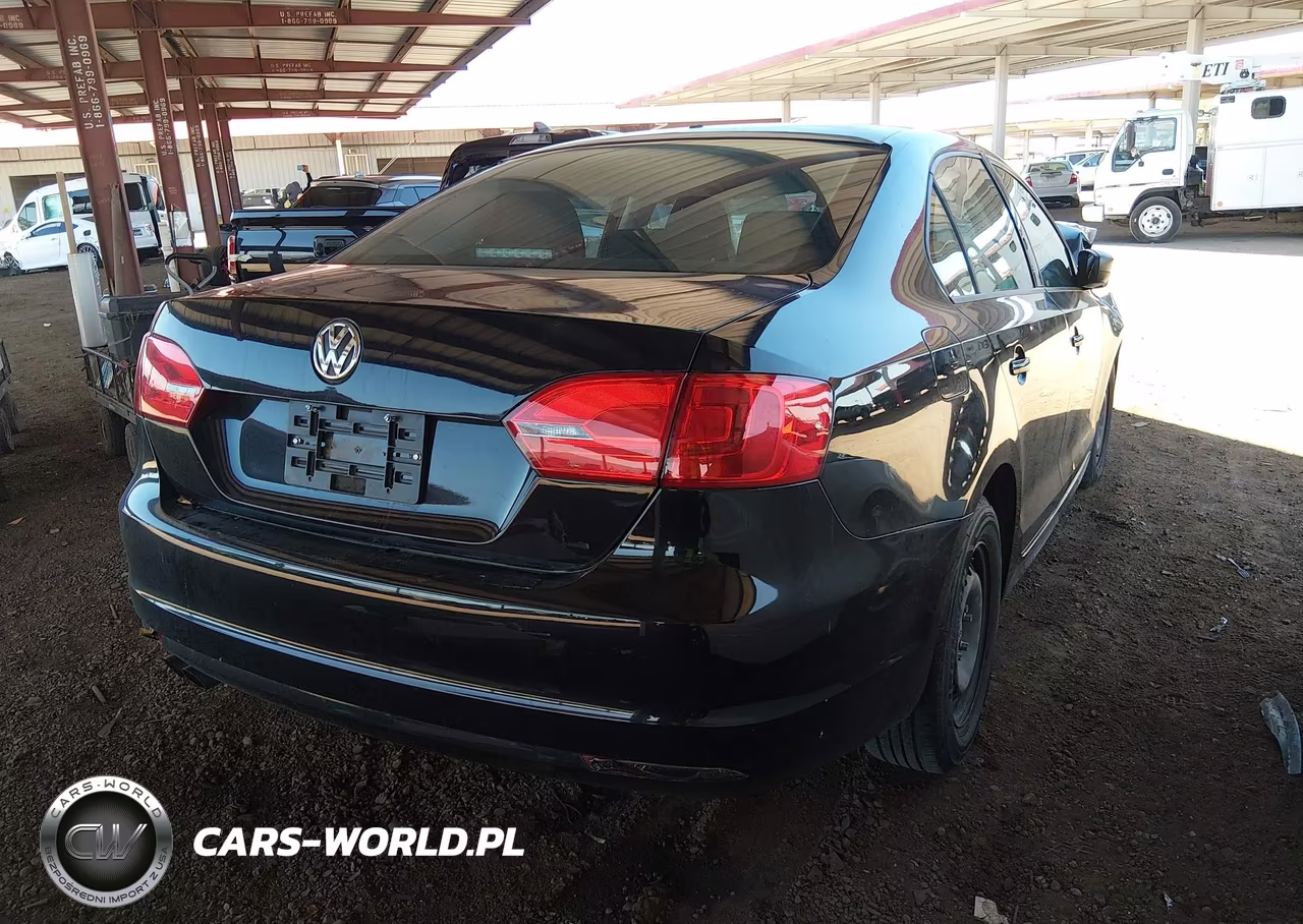 2014 Volkswagen Jetta 2.0L S VIN:3VW2K7AJ6EM440826 - 4