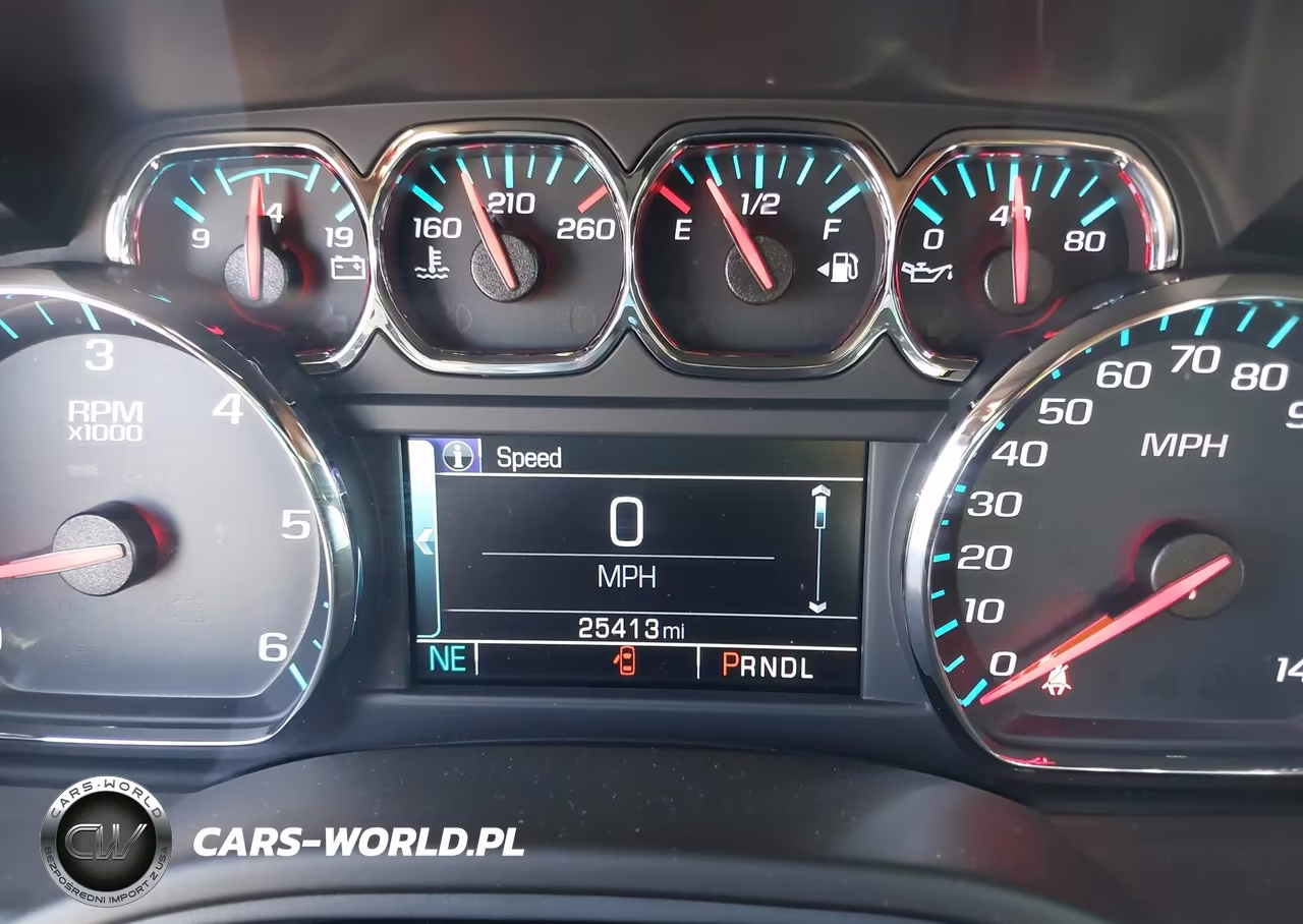 2018 Chevrolet Tahoe Ls VIN:1GNSKAEC9JR329313 - 18