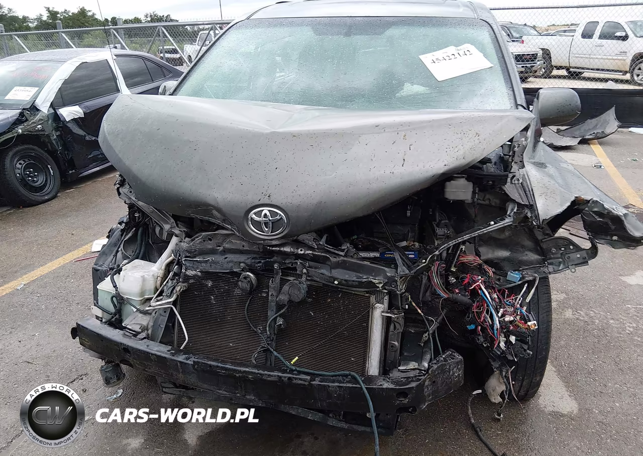 2011 Toyota Sienna Xle V6 VIN:5TDYK3DCXBS015527 - 6