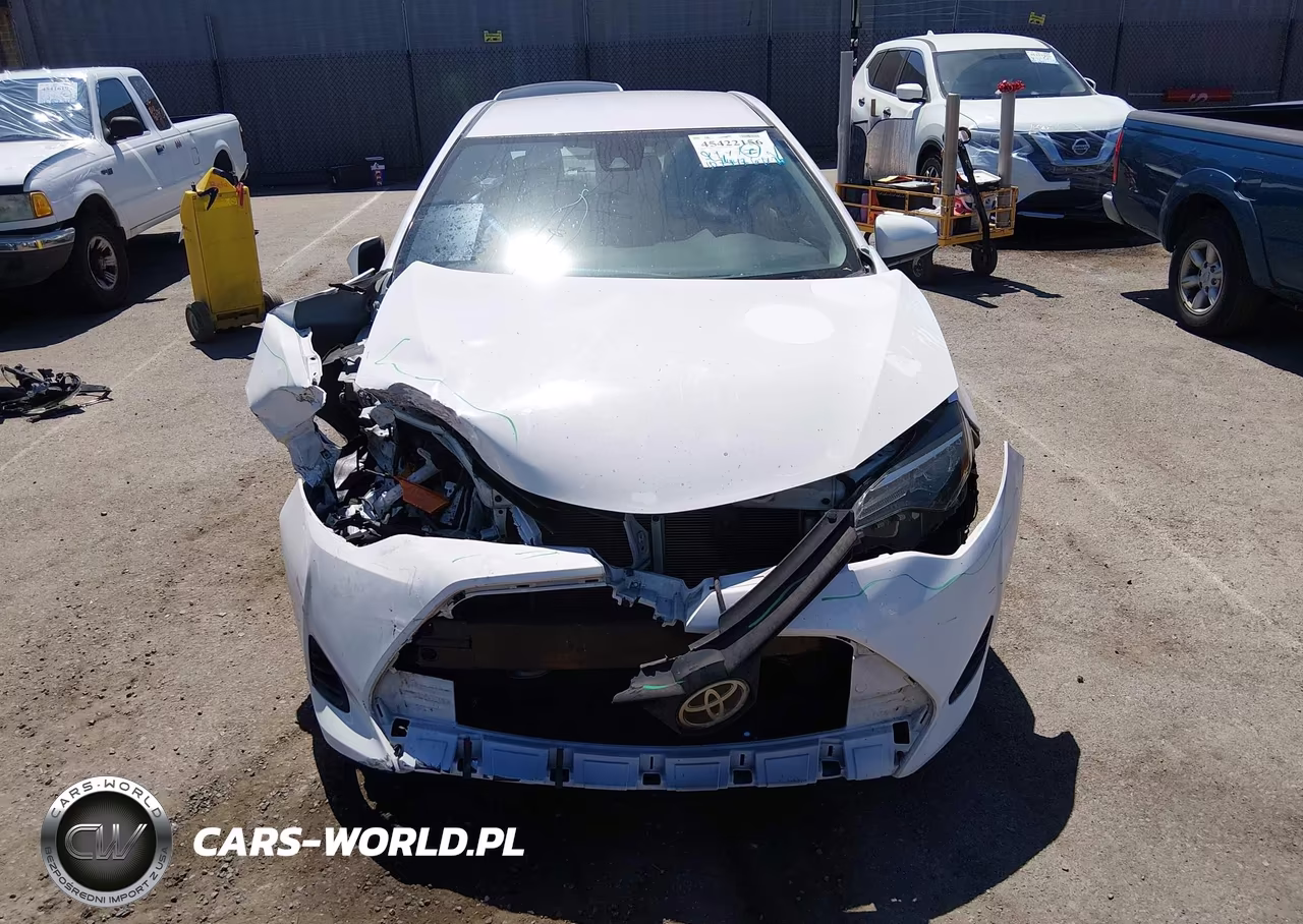 2019 Toyota Corolla Le VIN:5YFBURHE7KP925935 - 13