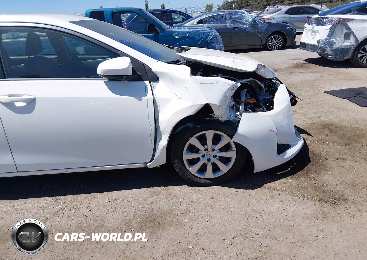 2019 Toyota Corolla Le VIN:5YFBURHE7KP925935 - 20