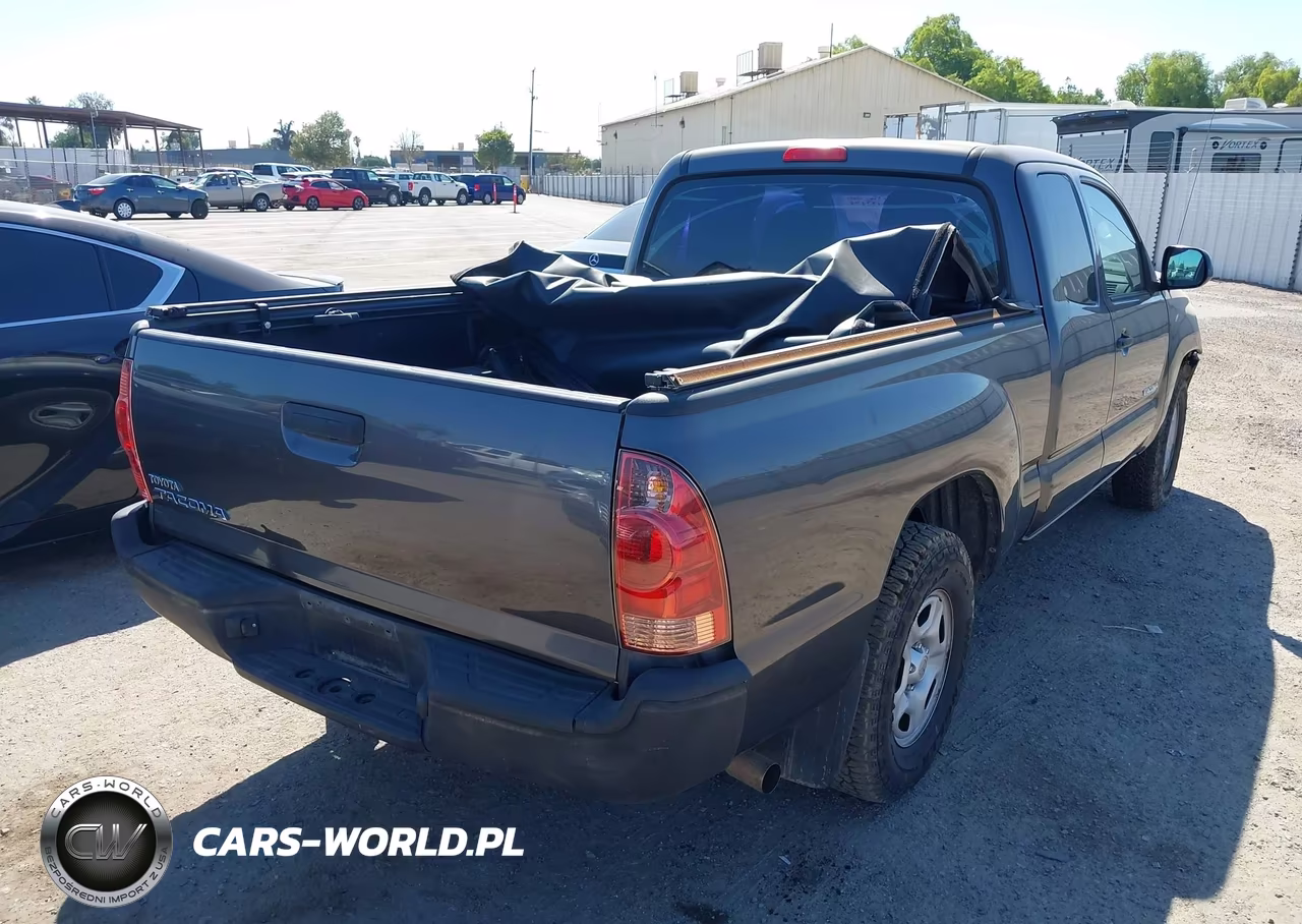 2012 Toyota Tacoma VIN:5TFTX4CN6CX018764 - 4