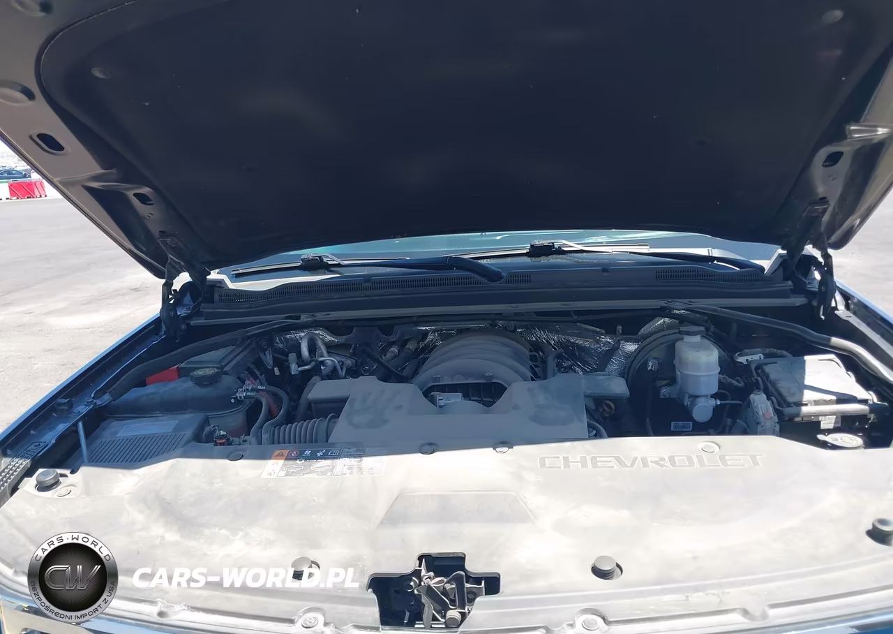 2018 Chevrolet Tahoe Ls VIN:1GNSKAEC6JR331102 - 10
