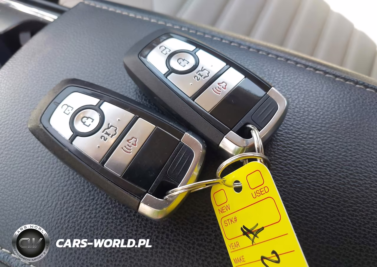 2018 Ford Fusion Hybrid S VIN:3FA6P0UU7JR209472 - 11
