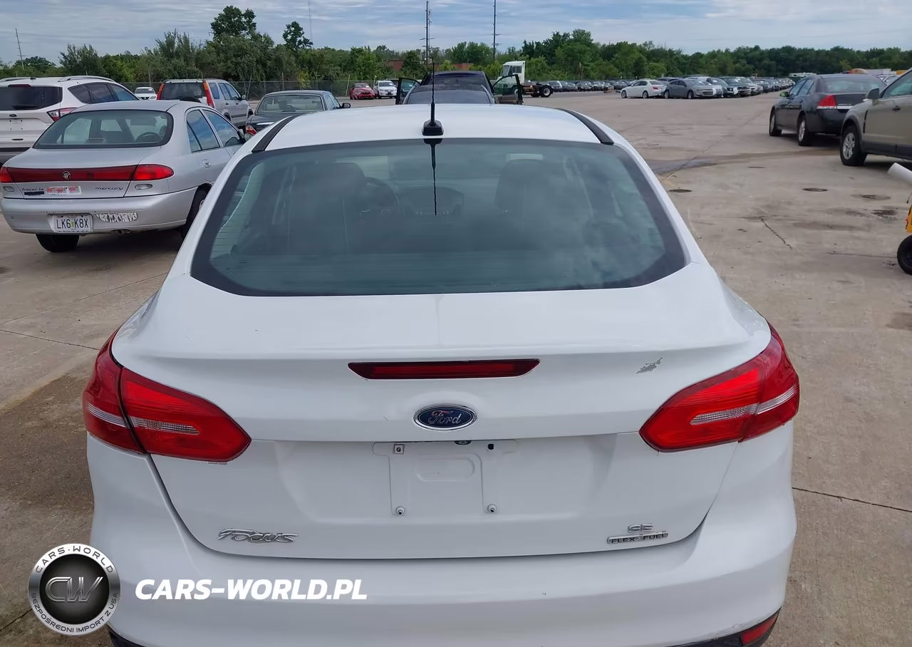 2015 Ford Focus Se VIN:1FADP3F23FL250059 - 12