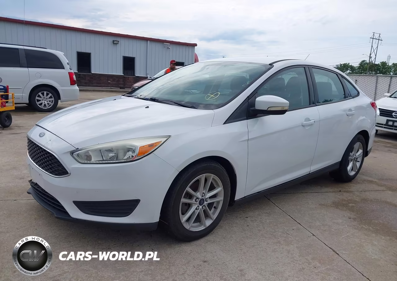 2015 Ford Focus Se VIN:1FADP3F23FL250059 - 2