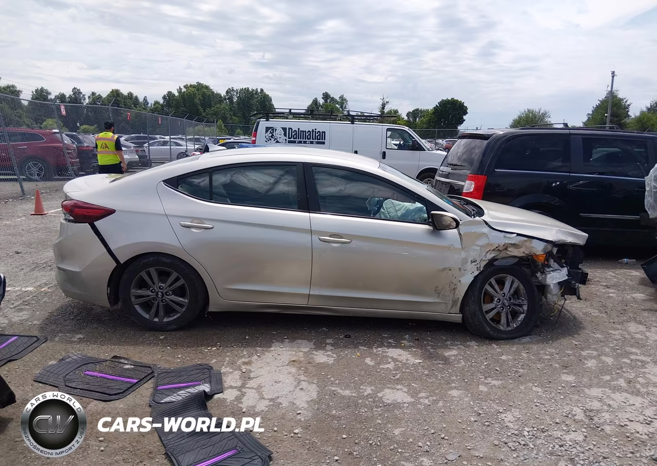 2017 Hyundai Elantra Se VIN:5NPD84LF8HH037412 - 11
