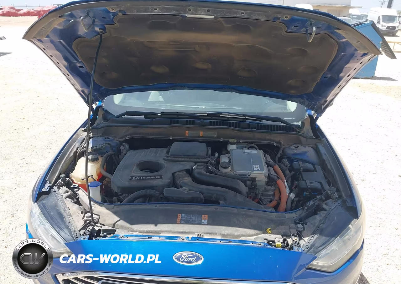 2018 Ford Fusion Hybrid S VIN:3FA6P0UU1JR254391 - 10