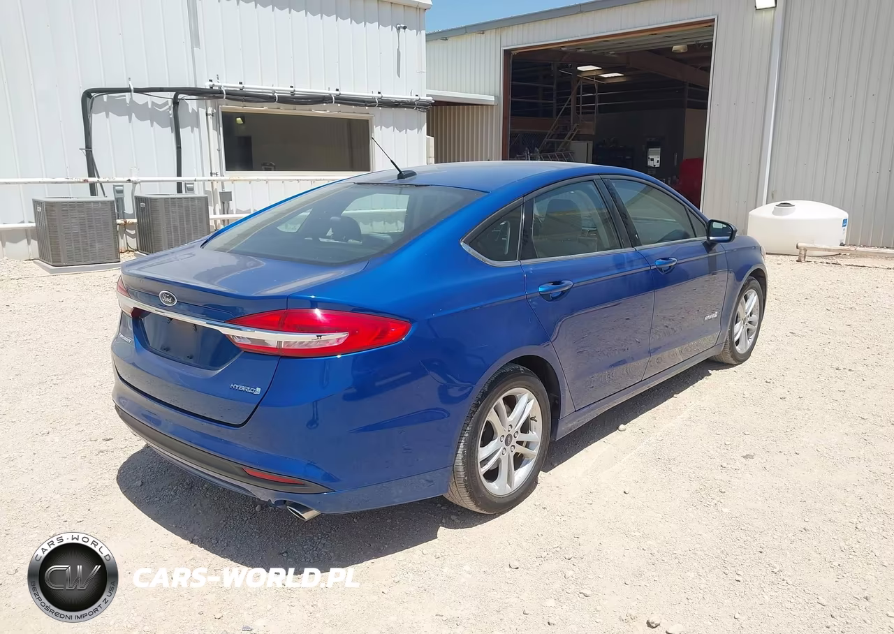 2018 Ford Fusion Hybrid S VIN:3FA6P0UU1JR254391 - 4