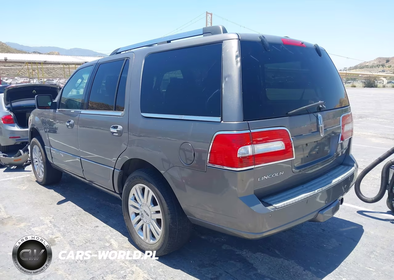 2011 Lincoln Navigator VIN:5LMJJ2H58BEJ00309 - 3