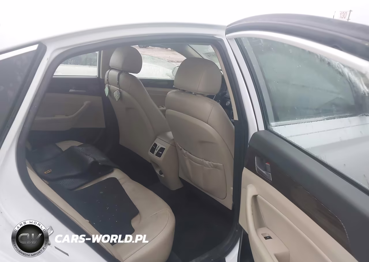 2019 Hyundai Sonata Limited VIN:5NPE34AF9KH789990 - 8