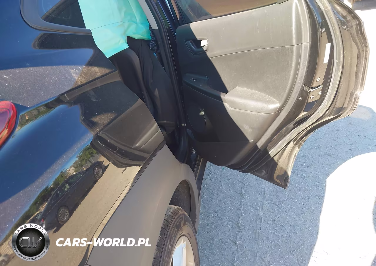2018 Hyundai Kona Se VIN:KM8K12AA0JU125840 - 18