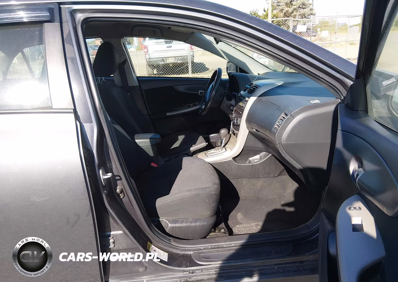 2010 Toyota Corolla S VIN:2T1BU4EE4AC436933 - 5