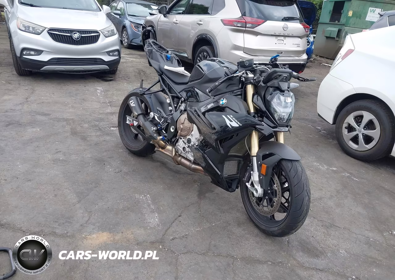 2023 BMW S 1000 R