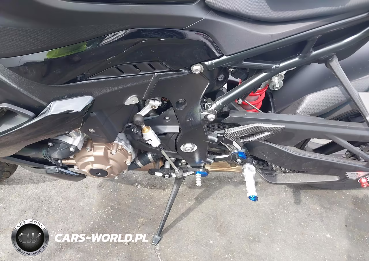 2023 BMW S 1000 R VIN:WB10E5300P6H03471 - 9