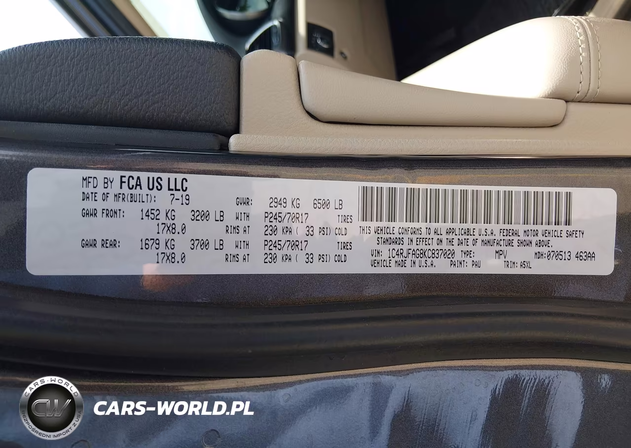 2019 Jeep Grand Cherokee Laredo E 4X4 VIN:1C4RJFAG8KC837020 - 9