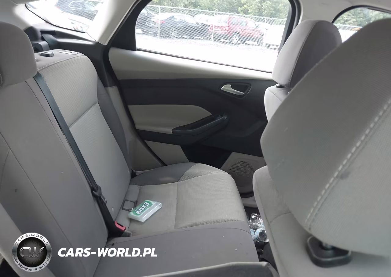 2014 Ford Focus Se VIN:1FADP3K27EL287720 - 8