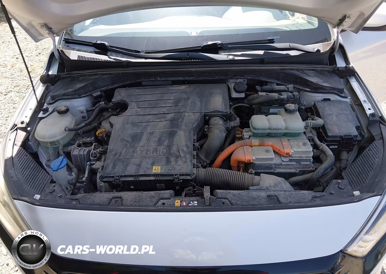 2018 Hyundai Ioniq Hybrid Blue VIN:KMHC65LC1JU060325 - 10