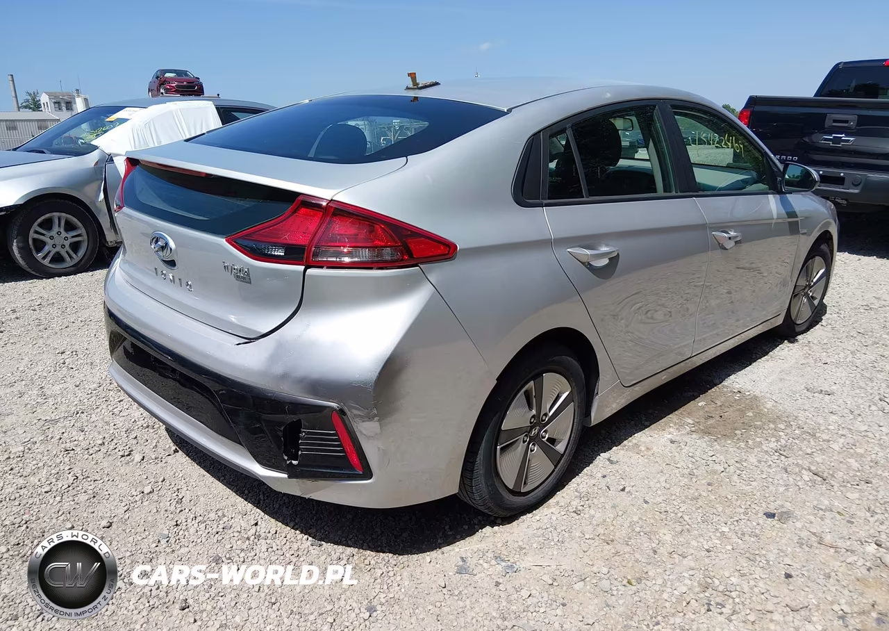 2018 Hyundai Ioniq Hybrid Blue VIN:KMHC65LC1JU060325 - 4