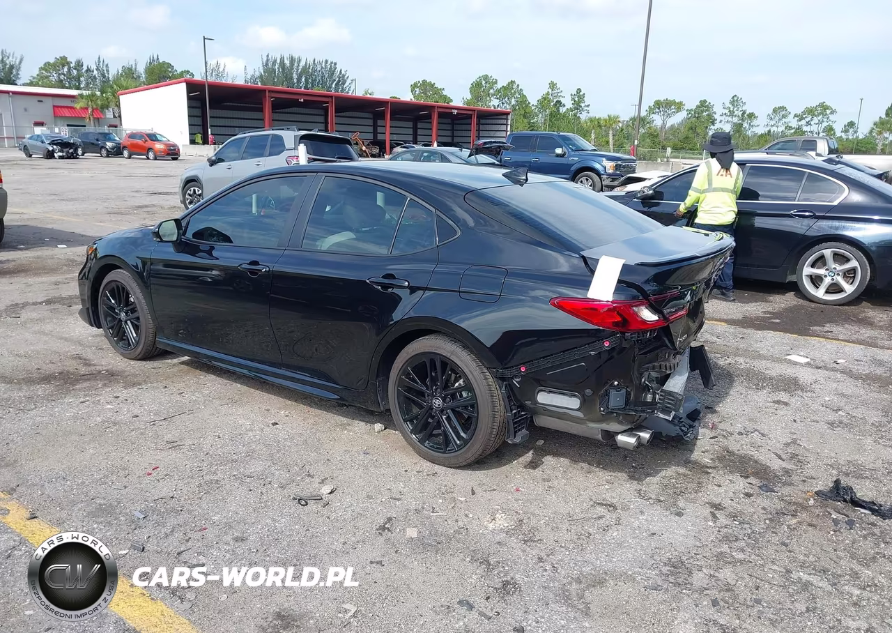 2026 Toyota Camry Se VIN:4T1DAACK8TU269535 - 3