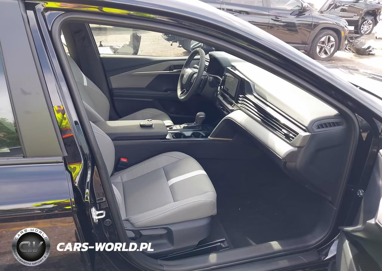 2026 Toyota Camry Se VIN:4T1DAACK8TU269535 - 5
