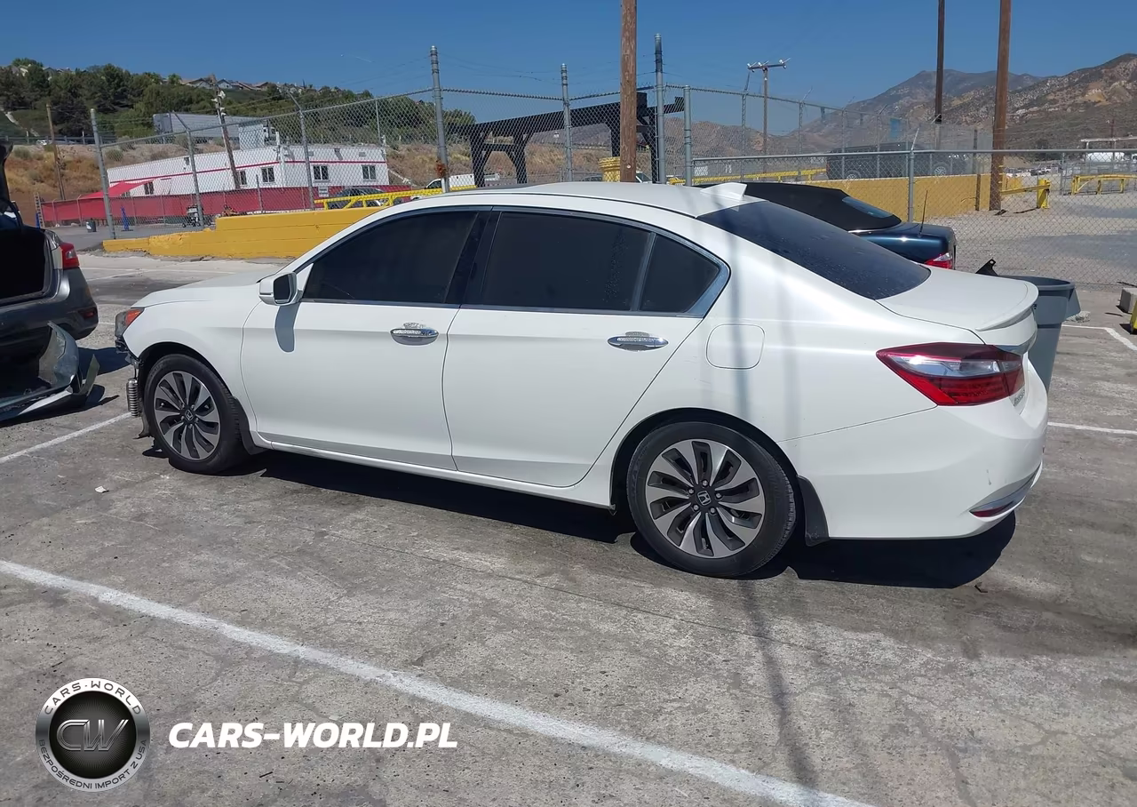 2017 Honda Accord Hybrid Ex-L VIN:JHMCR6F52HC000650 - 15