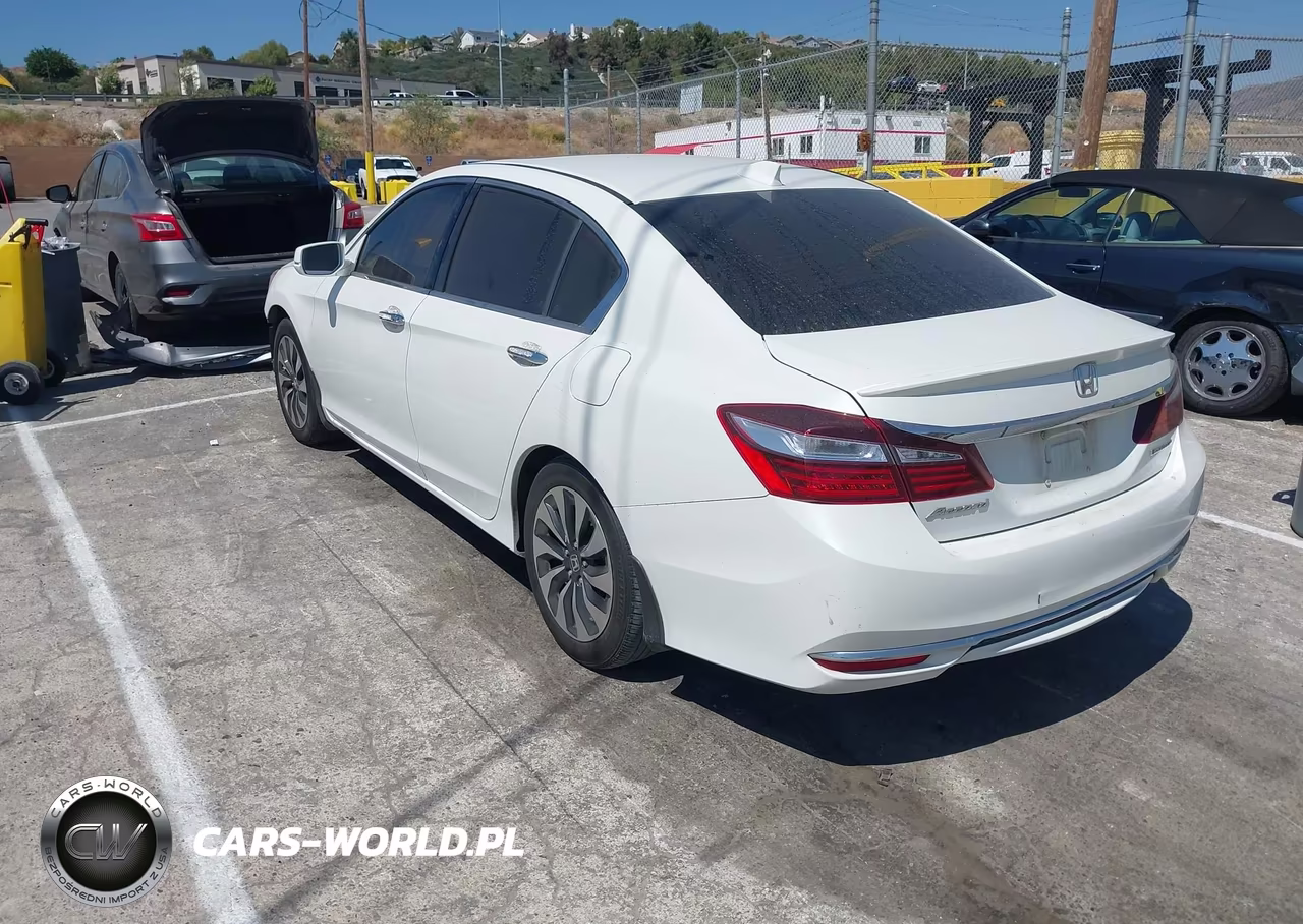 2017 Honda Accord Hybrid Ex-L VIN:JHMCR6F52HC000650 - 3