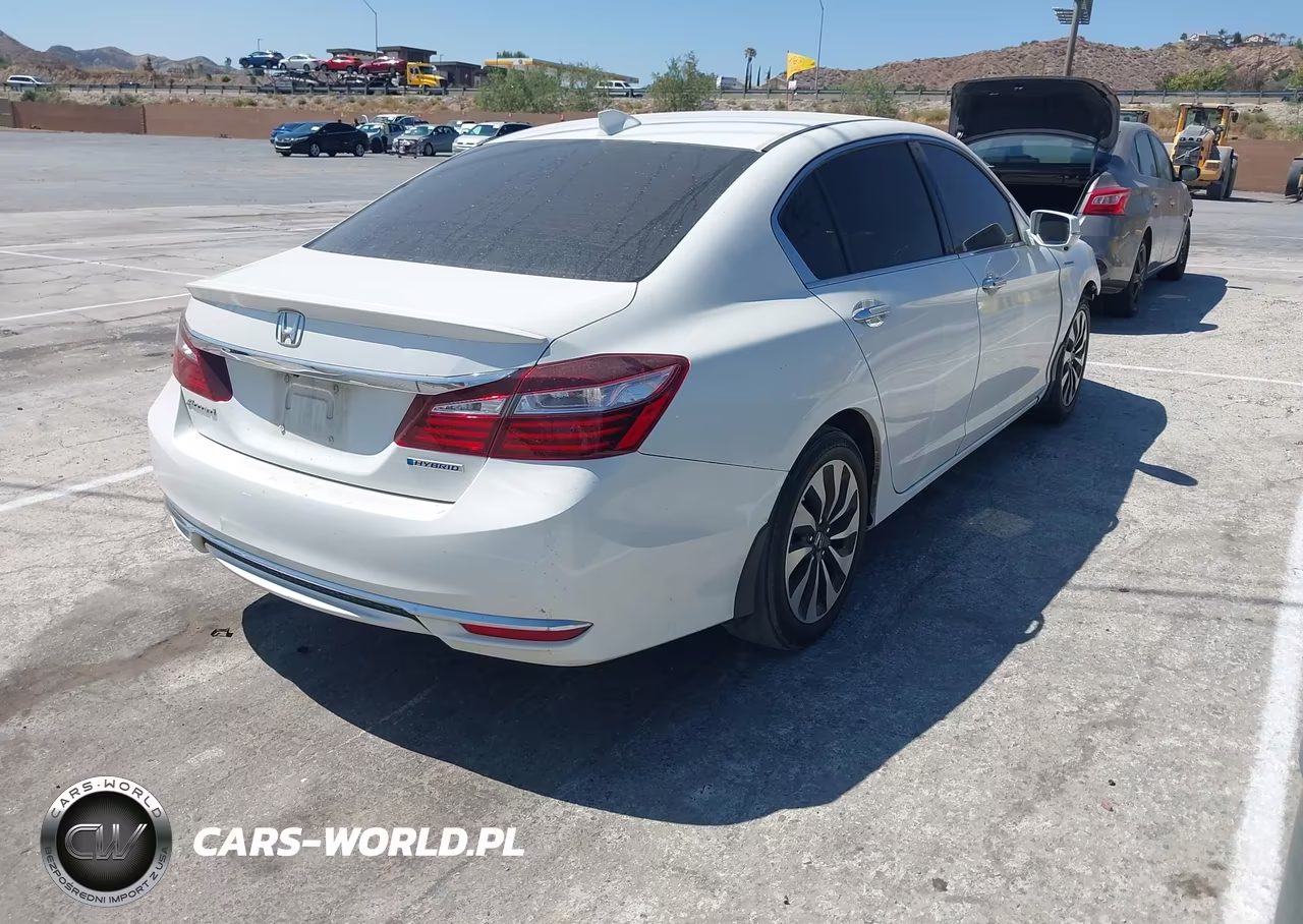2017 Honda Accord Hybrid Ex-L VIN:JHMCR6F52HC000650 - 4