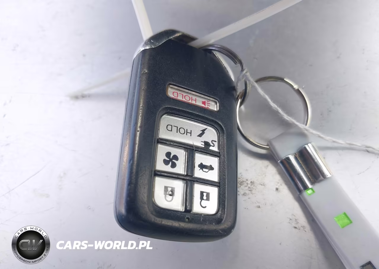 2018 Honda Clarity Plug-In Hybrid VIN:JHMZC5F11JC015620 - 11