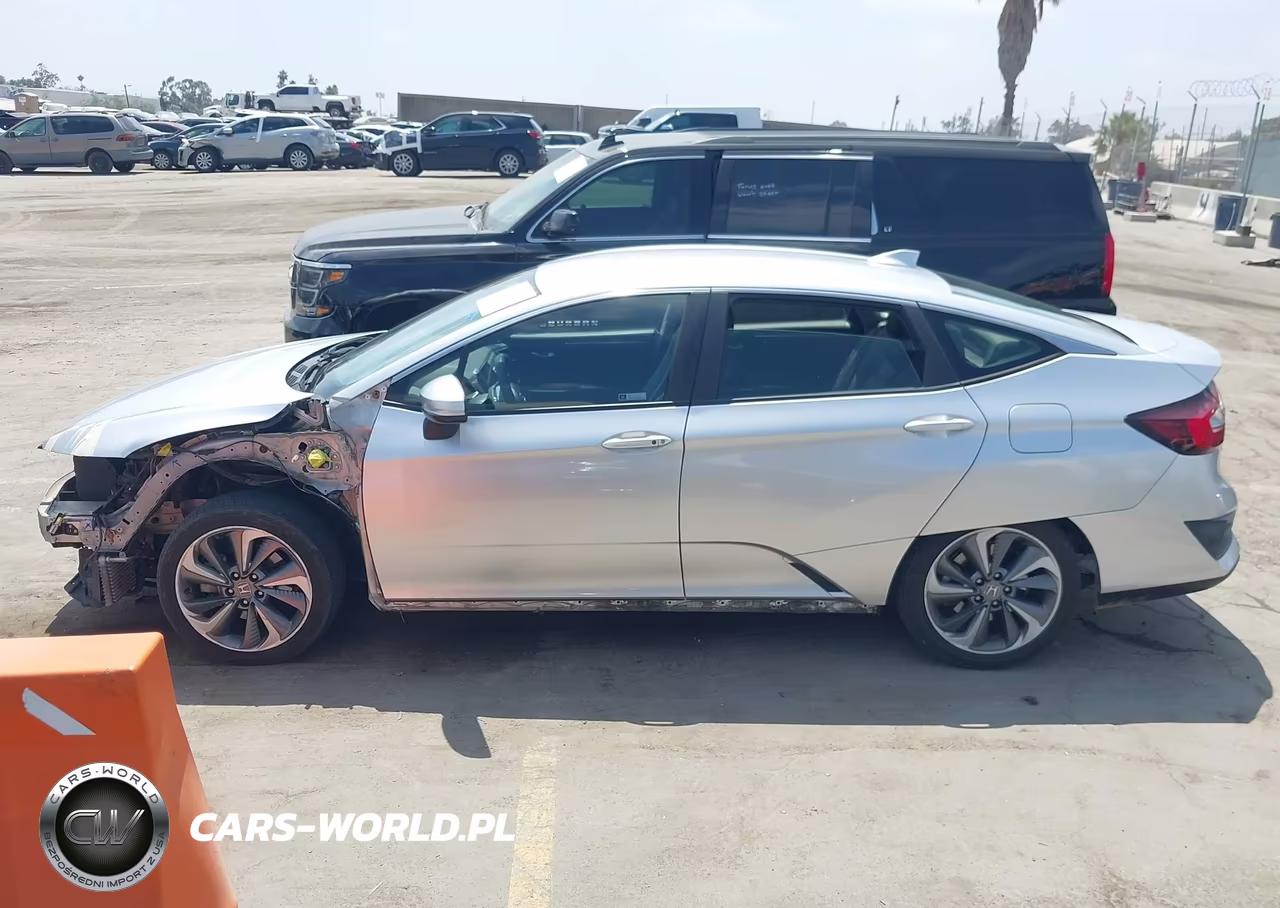 2018 Honda Clarity Plug-In Hybrid VIN:JHMZC5F11JC015620 - 15