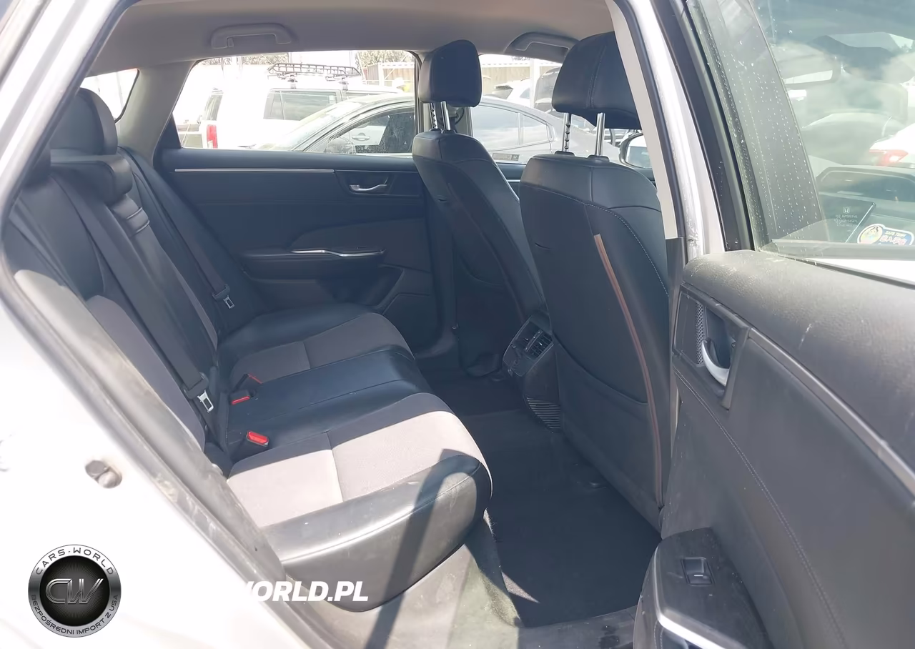 2018 Honda Clarity Plug-In Hybrid VIN:JHMZC5F11JC015620 - 8