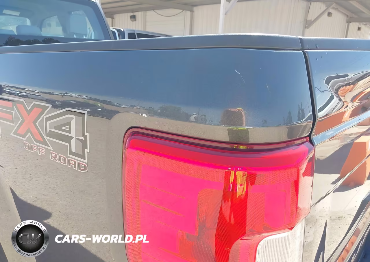 2018 Ford F-250 Lariat-Xl-Xlt VIN:1FT7X2B60JEC69952 - 16