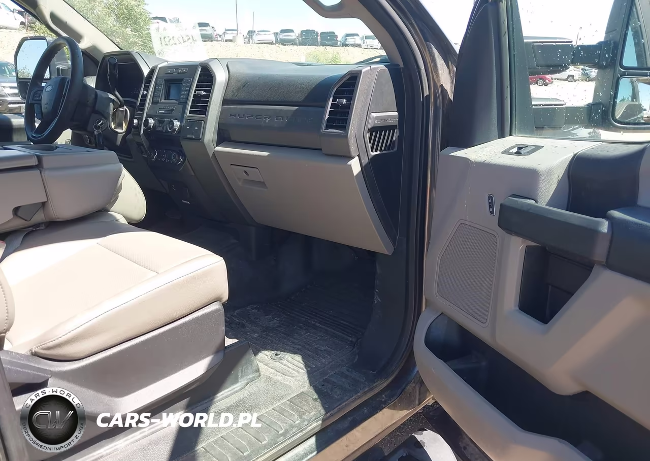2018 Ford F-250 Lariat-Xl-Xlt VIN:1FT7X2B60JEC69952 - 5