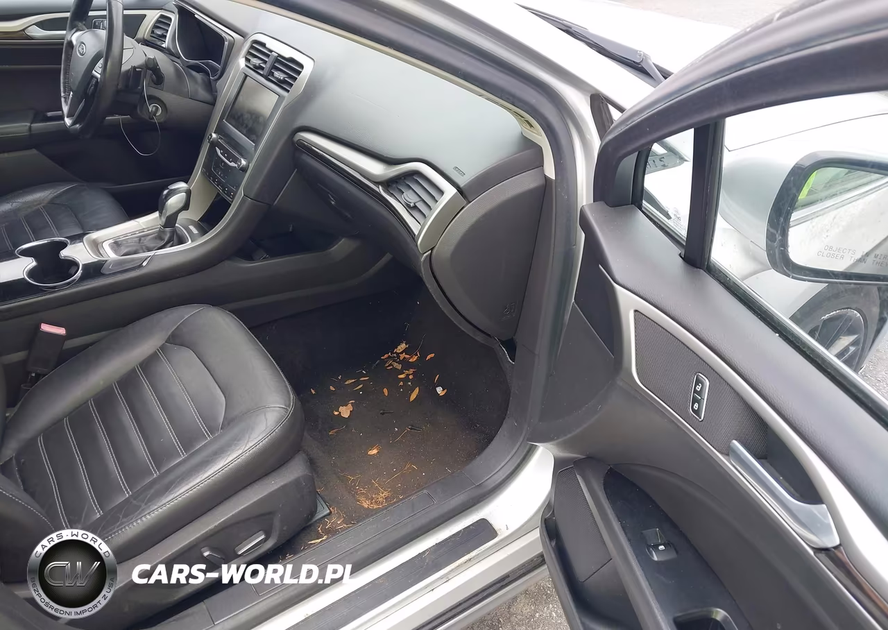 2014 Ford Fusion Se VIN:3FA6P0H92ER282647 - 5