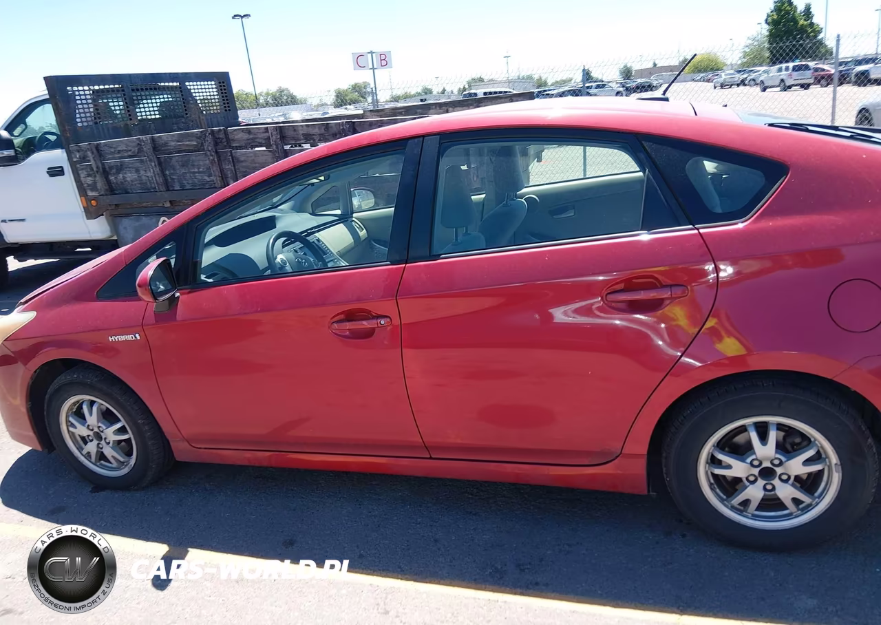 2011 Toyota Prius Three VIN:JTDKN3DU4B0261384 - 14