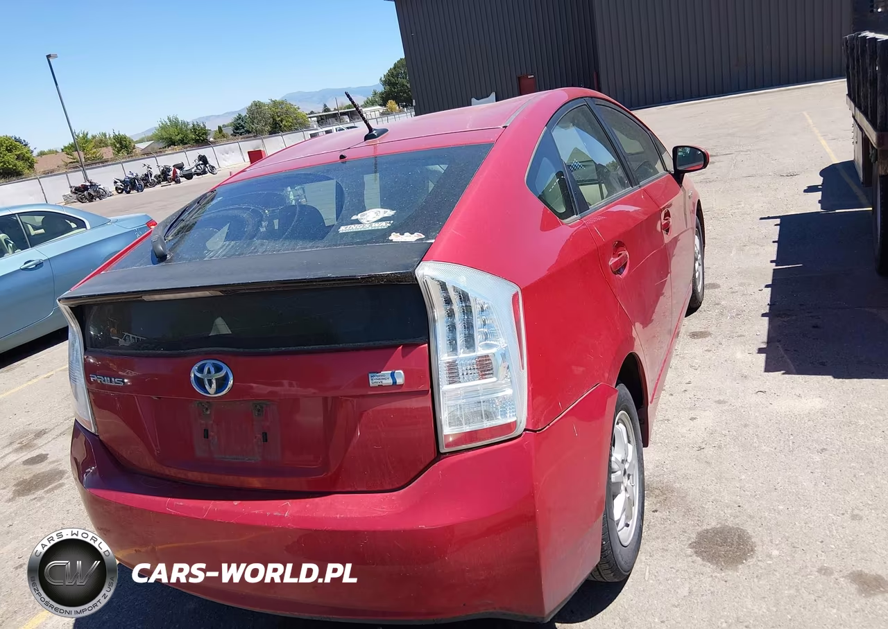 2011 Toyota Prius Three VIN:JTDKN3DU4B0261384 - 16