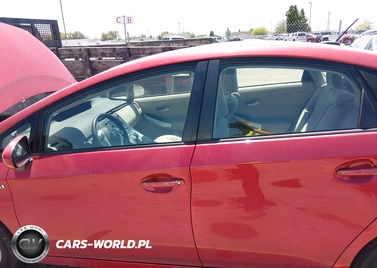 2011 Toyota Prius Three VIN:JTDKN3DU4B0261384 - 6