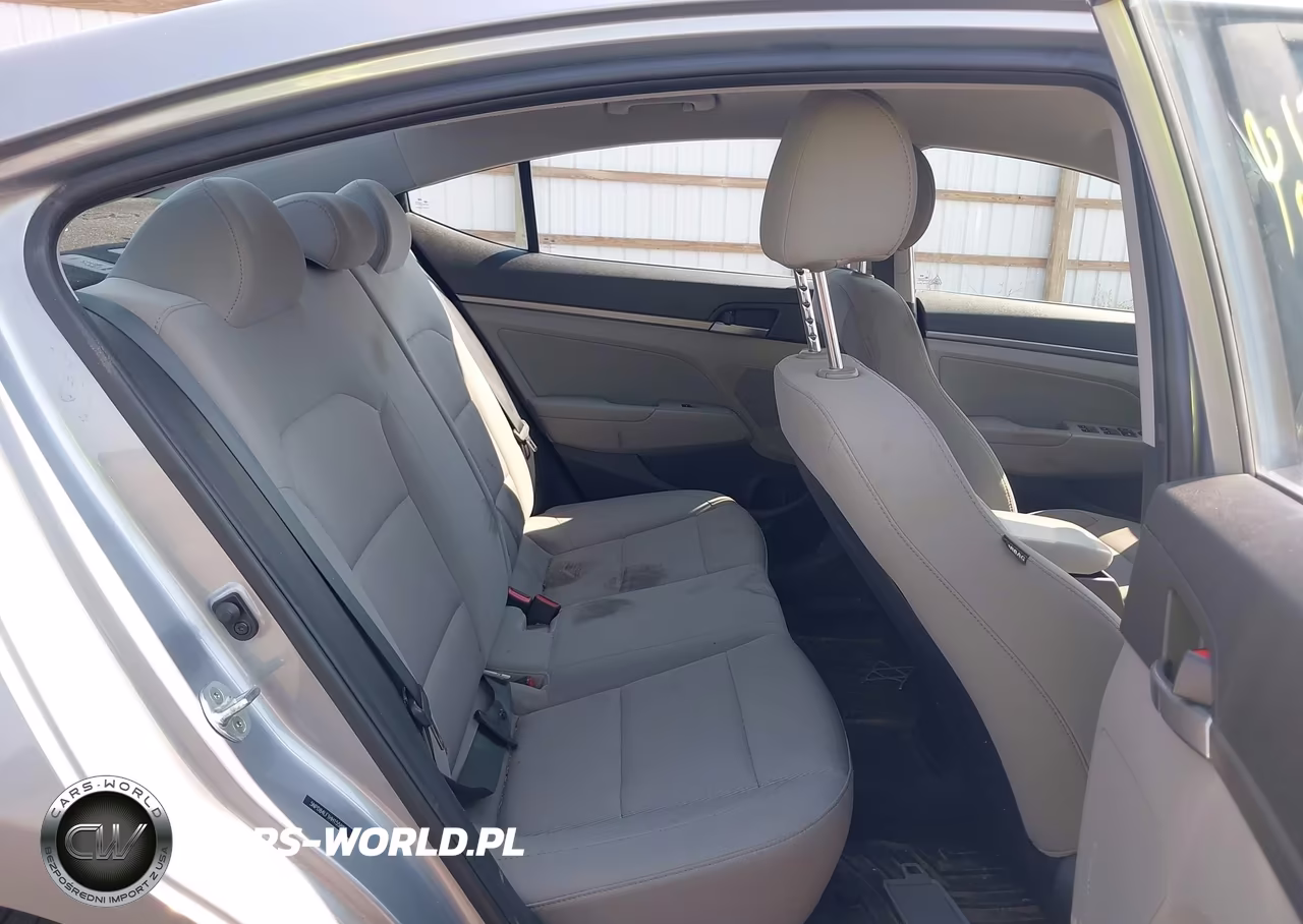 2017 Hyundai Elantra Se VIN:5NPD84LF1HH155883 - 8