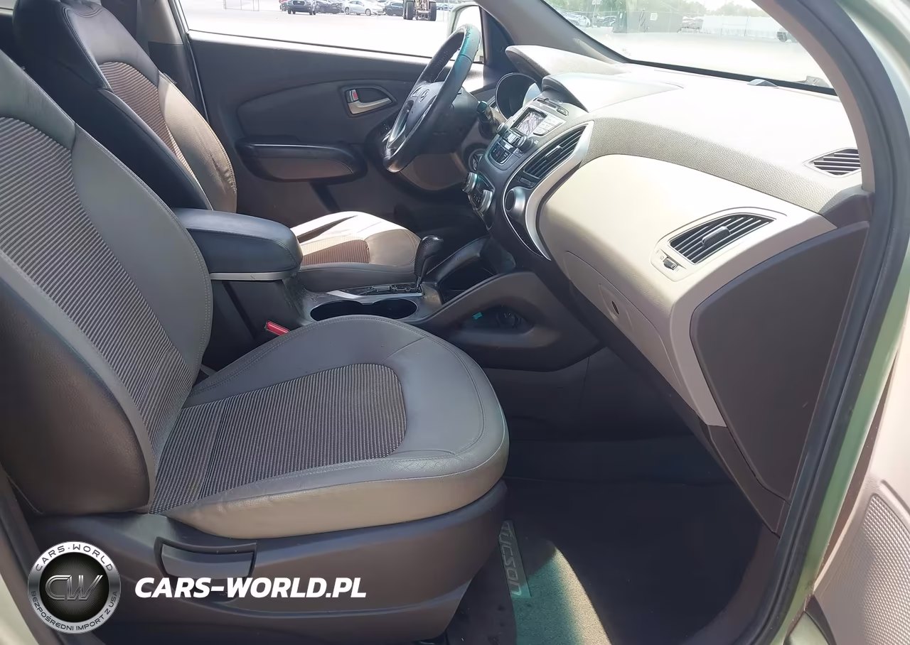 2012 Hyundai Tucson Gls VIN:KM8JU3AC6CU339664 - 5