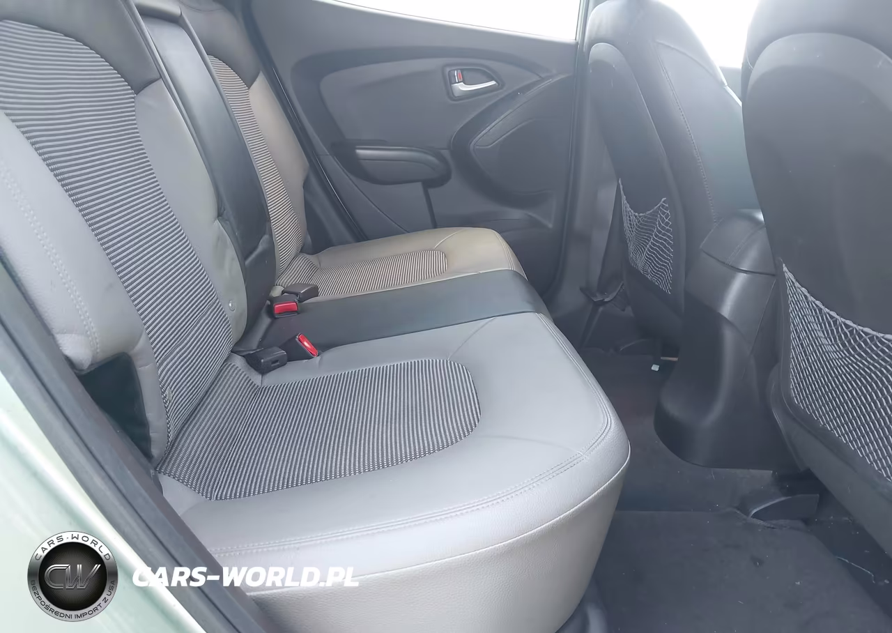 2012 Hyundai Tucson Gls VIN:KM8JU3AC6CU339664 - 8