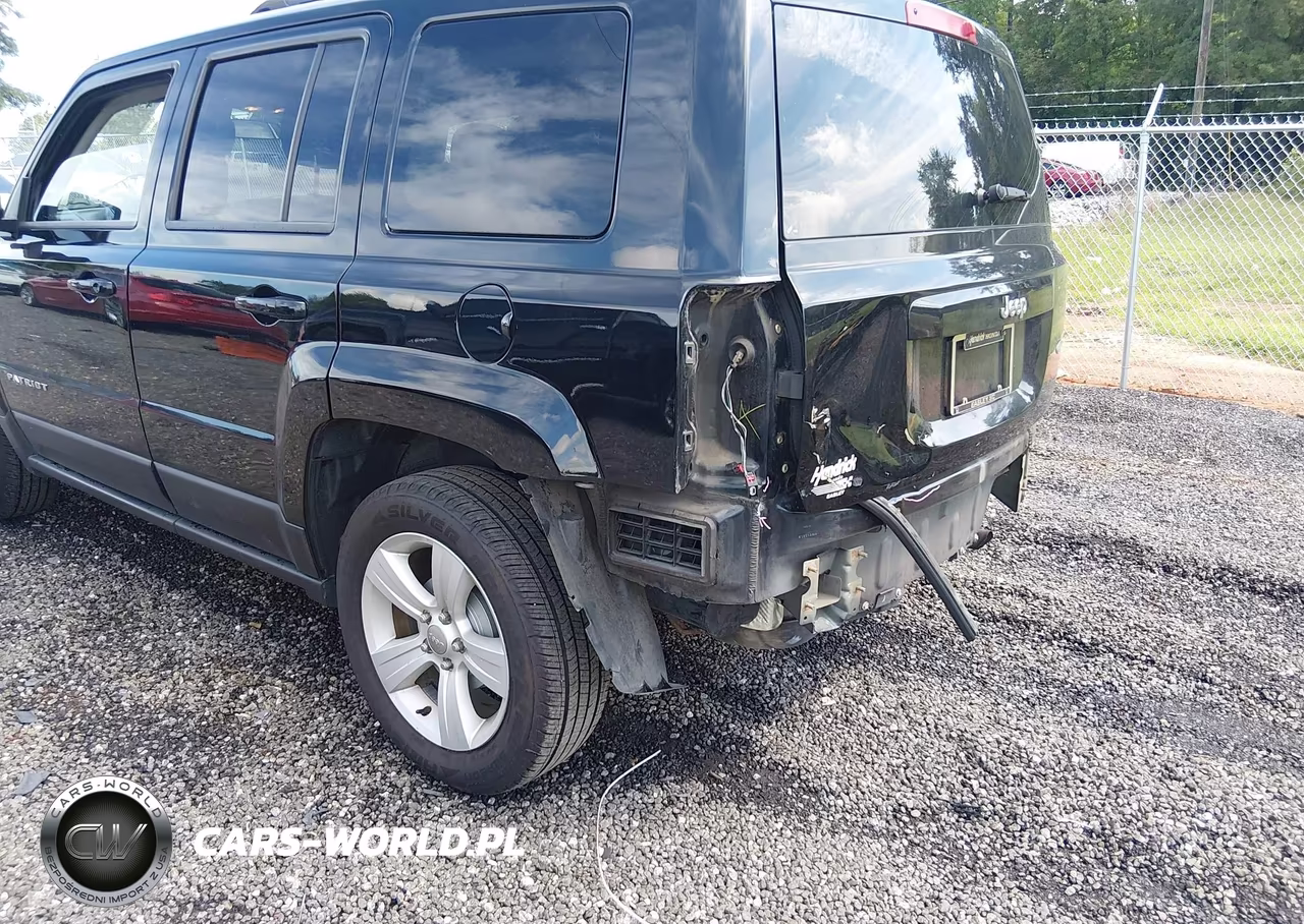 2013 Jeep Patriot Latitude VIN:1C4NJPFB4DD213245 - 6
