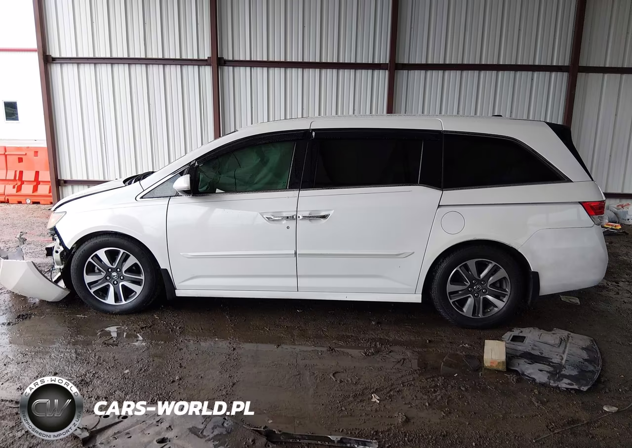 2015 Honda Odyssey Touring-Touring Elite VIN:5FNRL5H92FB118463 - 13